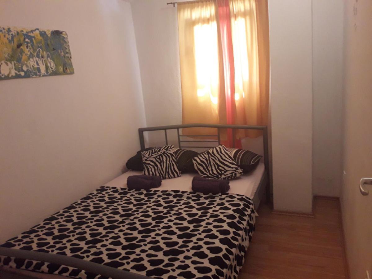 Apartments Dragicevic Vodice Buitenkant foto